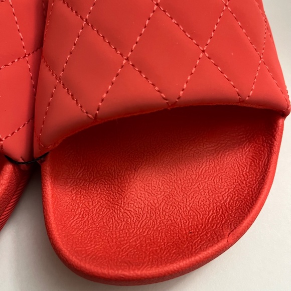 NWT Vera Bradley Cayenne Essential Slides Sandals Size 7-8 (Medium) - Picture 8 of 8